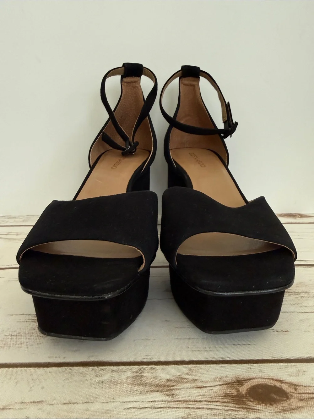 Bernardo Raleigh  Black Suede Platform Block Heel Ankle Strap Sandal